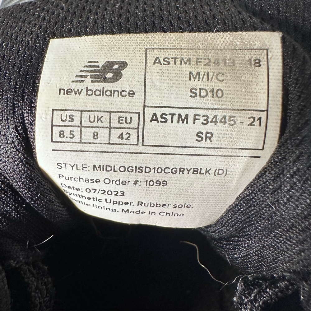 New Balance Men’s Composite Toe Logic. Size 8.5 - Picture 7 of 11